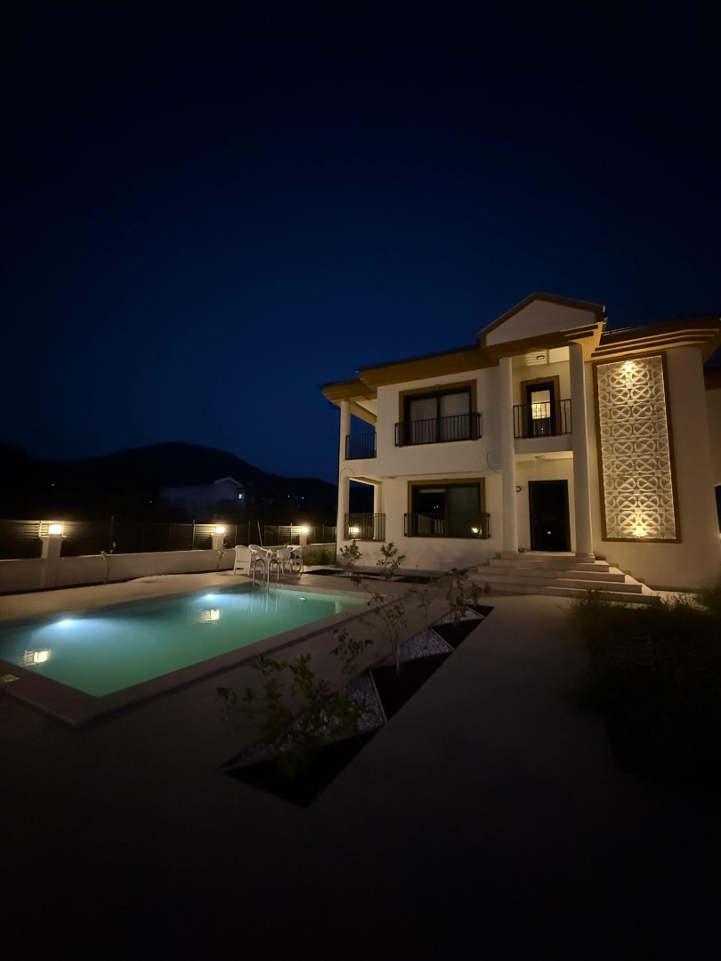 Villa Kırmızıiplik